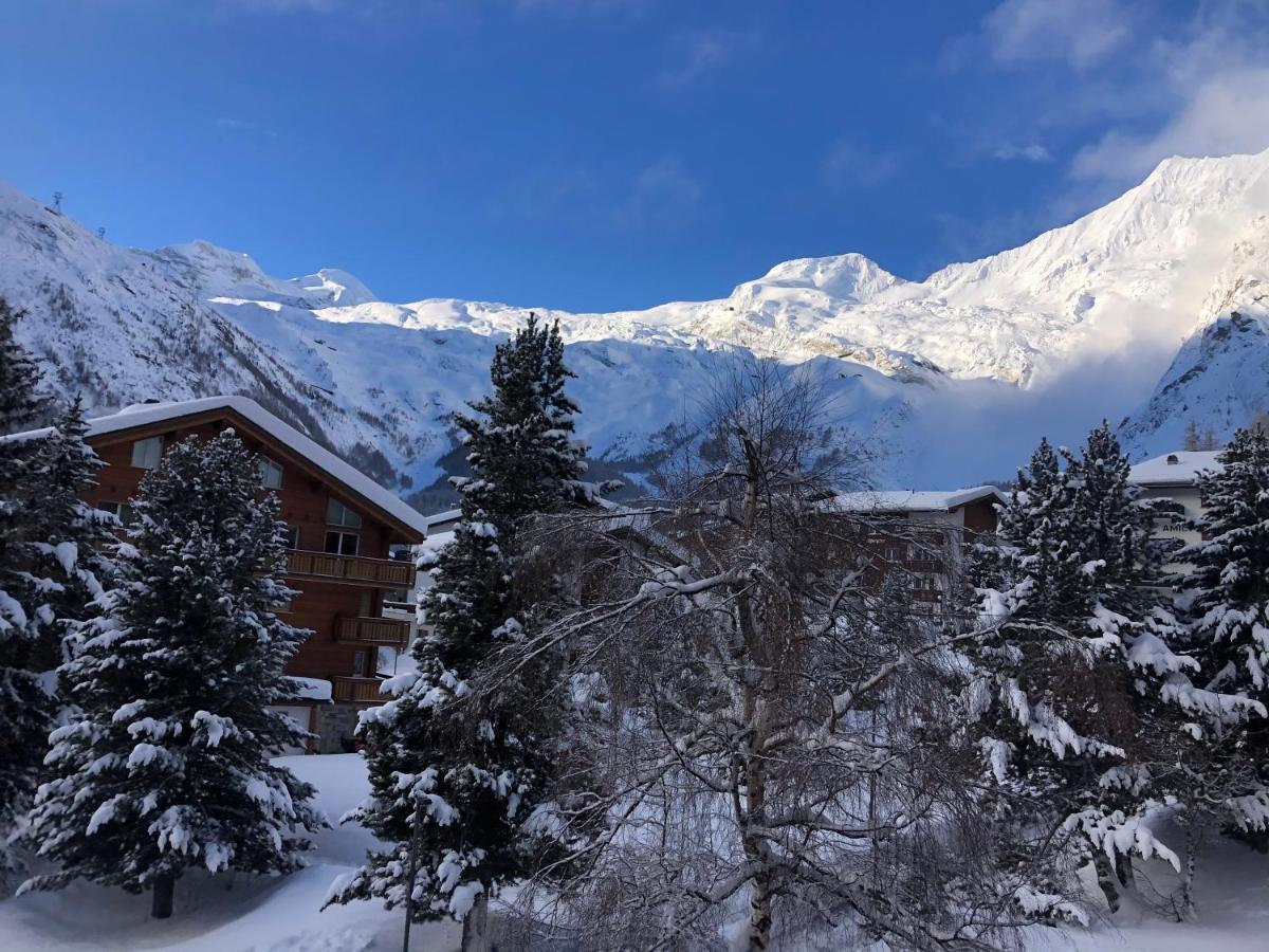 Near Slopes 2 Bedrooms With Balcony Apartmán